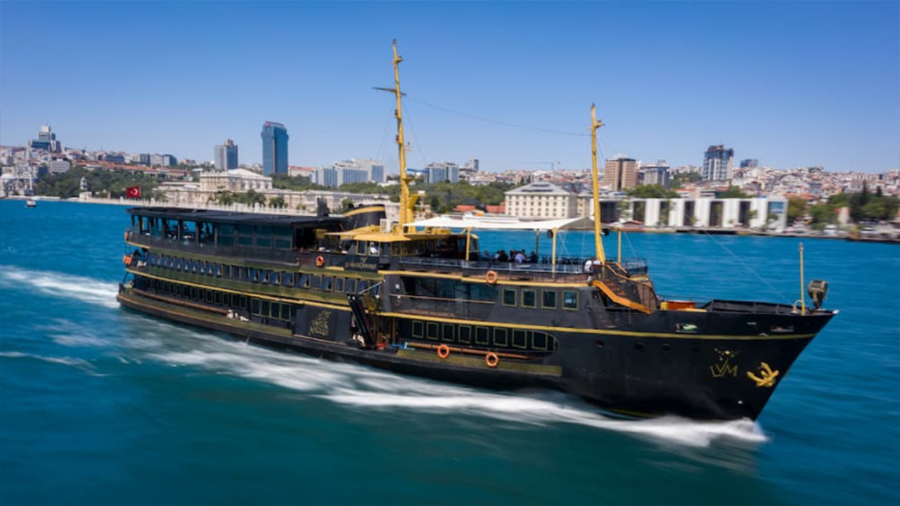 Breakfast-Daily-Bosphorus-Cruise